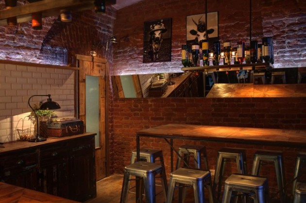 560618_382060505171877_1793621082_n