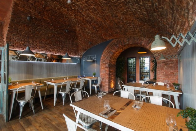 58814_479912505386676_1049798837_n